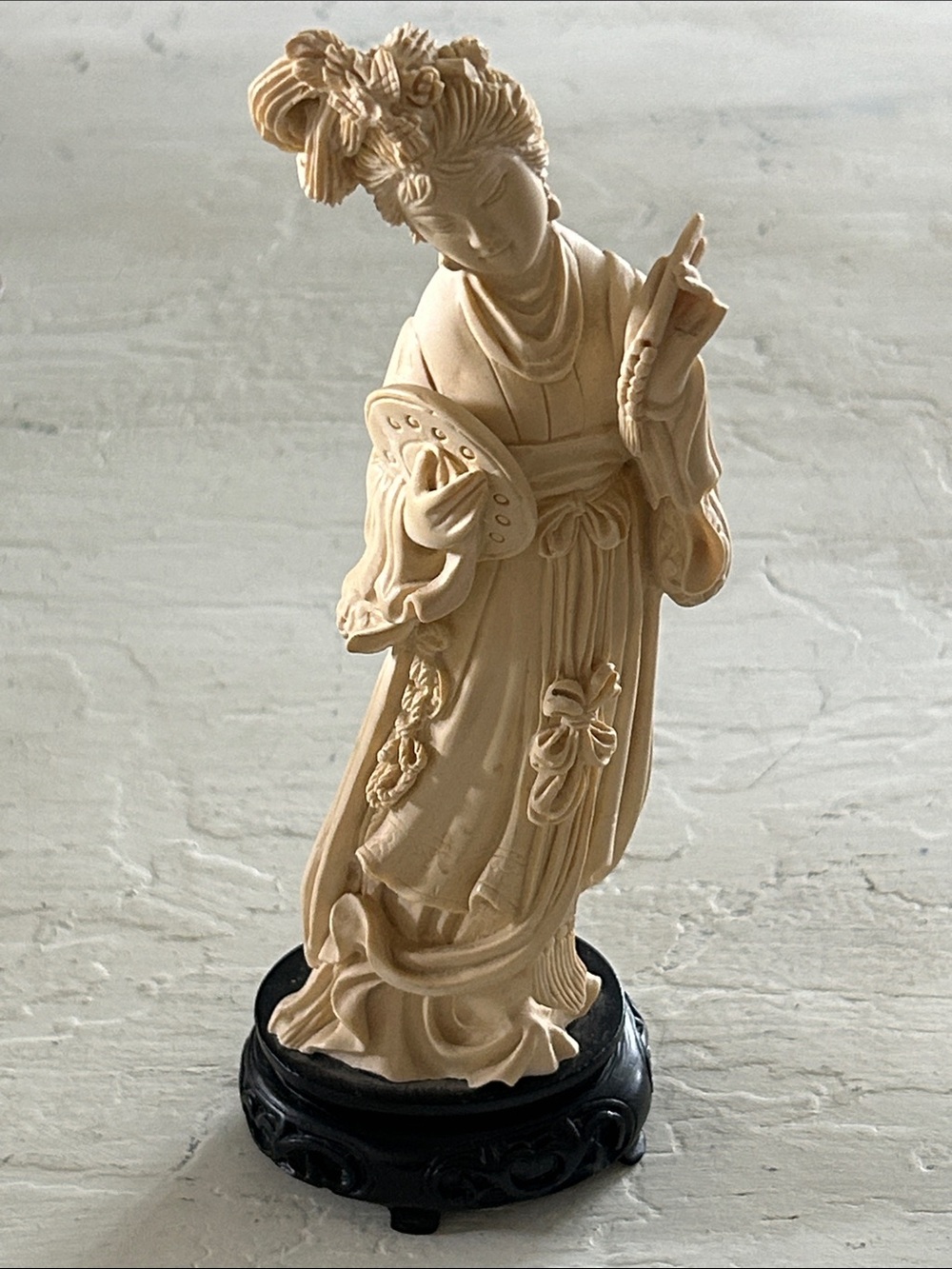 Beige Resin Geisha Figurine on Black Base - Decorative Home Art